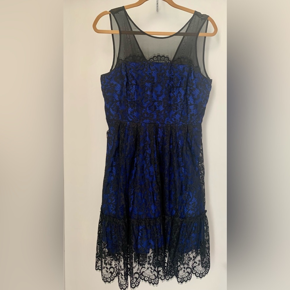 Vintage Anthropologie Moulinette Soeurs Black & Blue Lace Fit and Flare Size 8